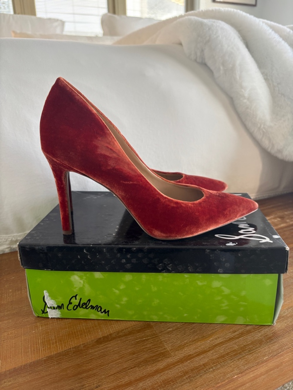 Sam Edelman Hazel Velvet Heel in Paprika